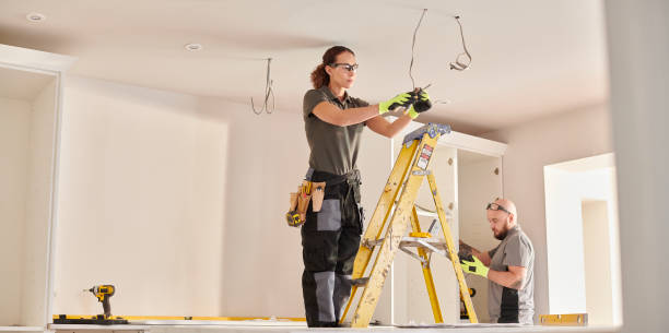 Best Affordable Emergency Electrician  in East Milton, FL